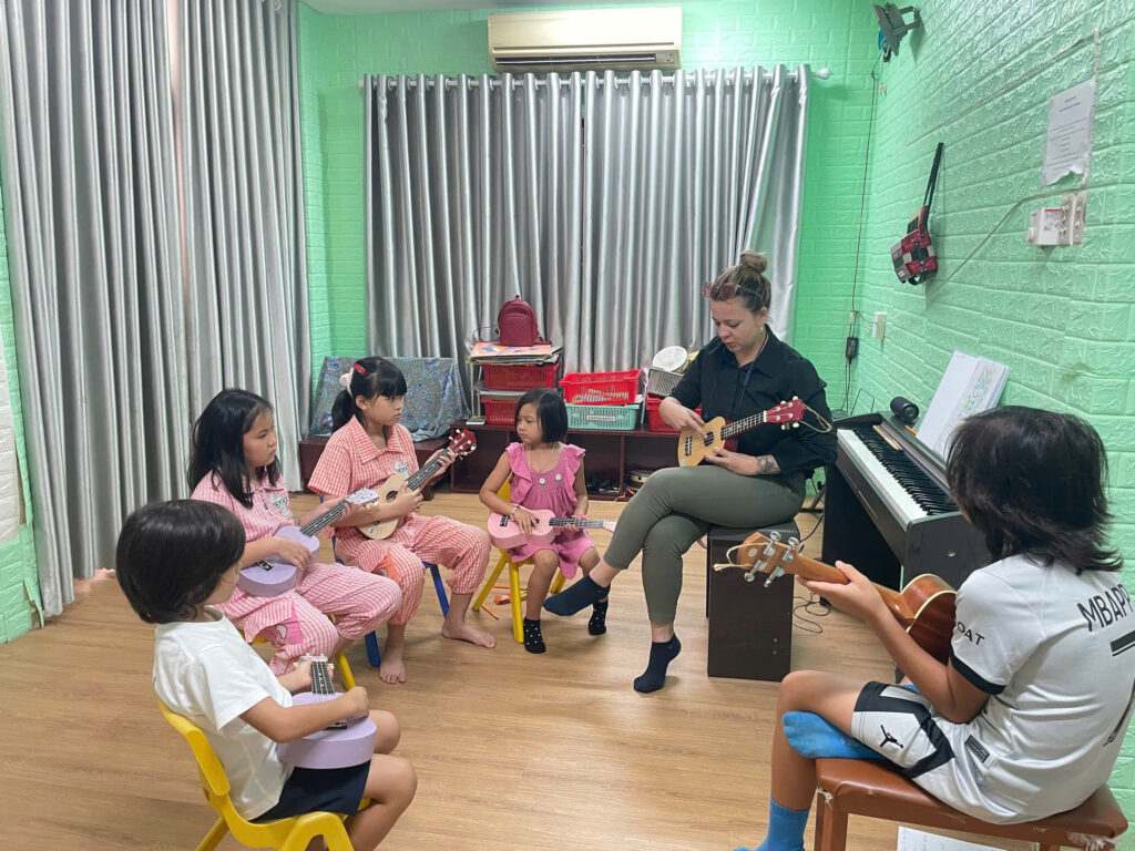 Ukulele class for kids, music class for kids, summer music camp