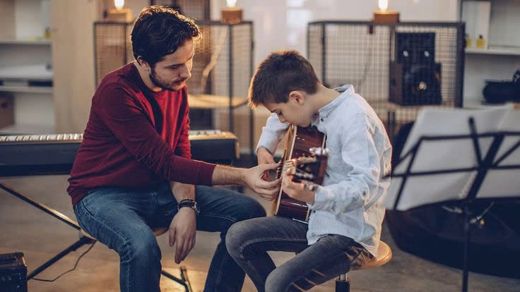 learn guitar for kids in thao dien, learn guitar for adults in thao dien, guitar class near me